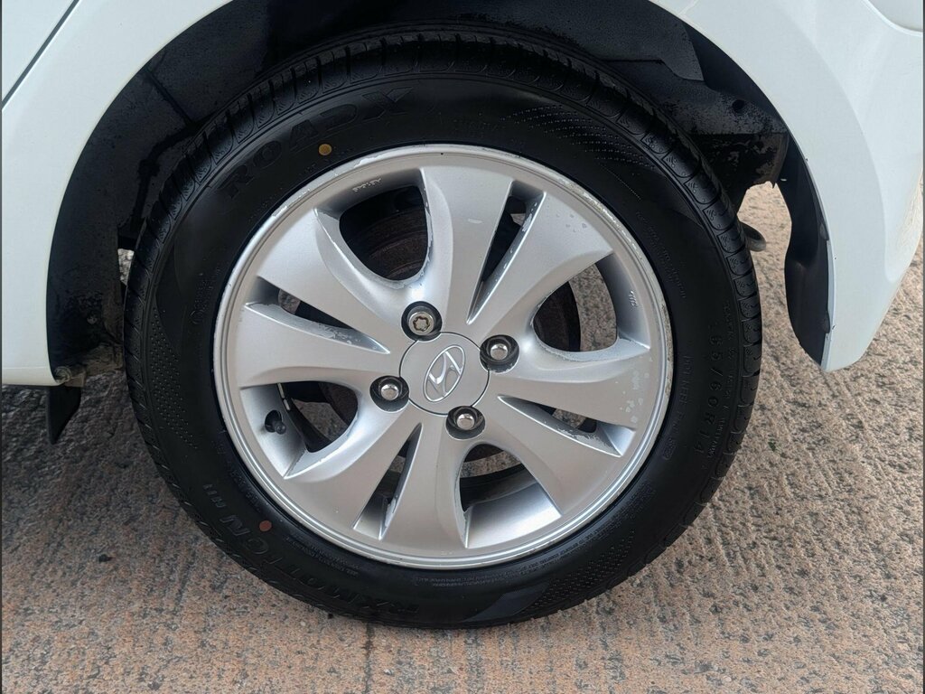 Hyundai I10 2013 13 1.2 Red #15