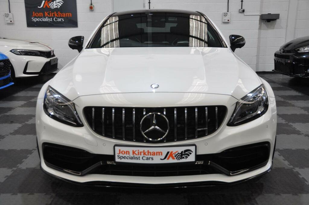 Mercedes-Benz C Class Coupe 4.0 C63 V8 Biturbo Amg S Night Edition Prem White #2