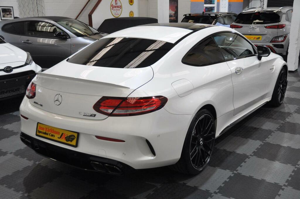 Mercedes-Benz C Class Coupe 4.0 C63 V8 Biturbo Amg S Night Edition Prem White #4