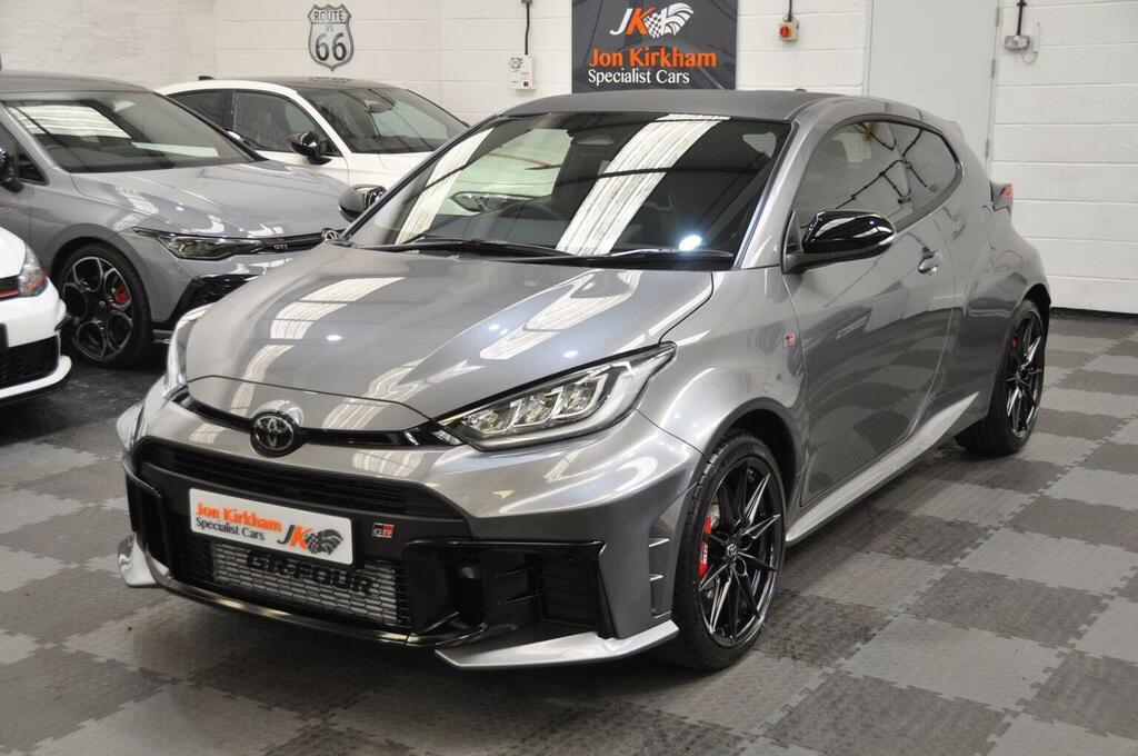 Toyota Yaris Hatchback 1.6T Gr Dat8 Awd Euro 6 202575 Grey