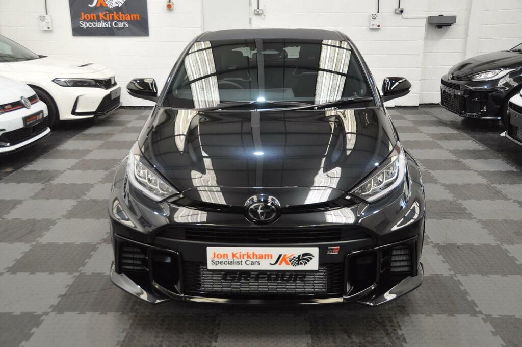 Toyota Yaris Hatchback 1.6T Gr Dat8 Awd Euro 6 202525 Black #2