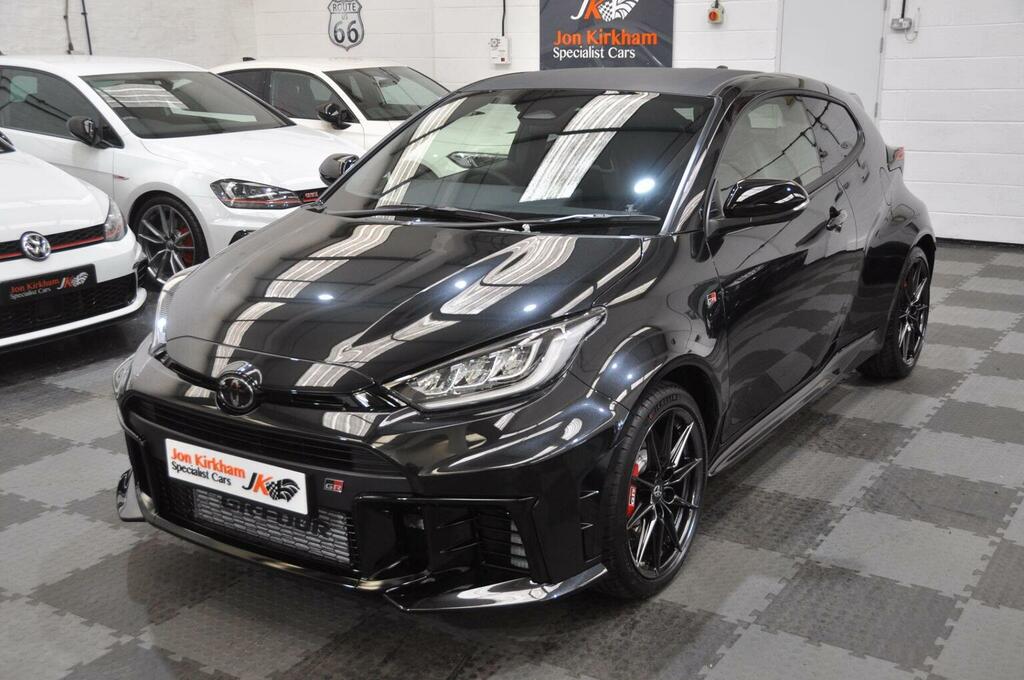 Toyota Yaris Hatchback 1.6T Gr Dat8 Awd Euro 6 202525 Black