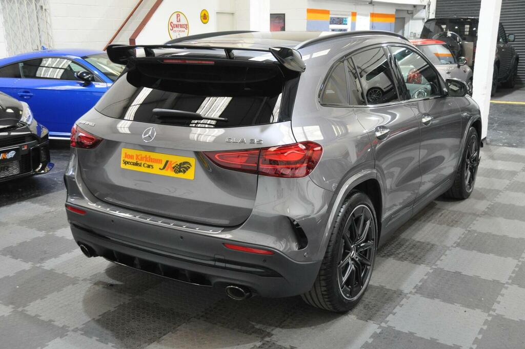 Mercedes-Benz GLA Class Suv 2.0 Gla35 Mhev Amg Premium Plus 8G-dct 4Mati Grey #4