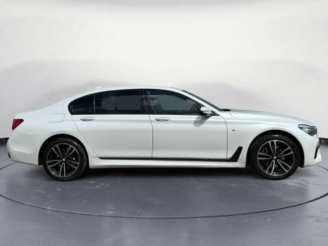BMW 7 Series 3.0 740Ld Xdrive SK68KNB White #5
