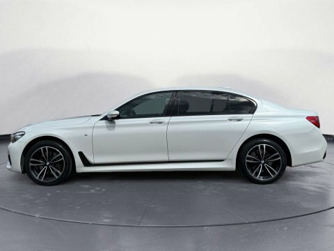BMW 7 Series 3.0 740Ld Xdrive SK68KNB White #2