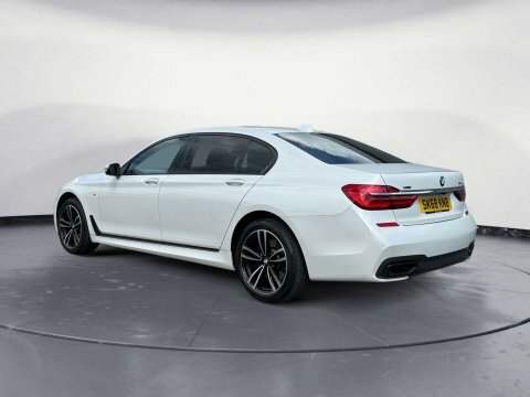 BMW 7 Series 3.0 740Ld Xdrive SK68KNB White #3