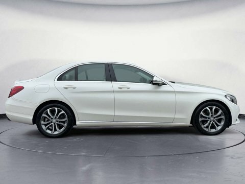 Mercedes-Benz C Class 2.0 C200 Sport White #6