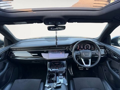 Audi Q8 S Line Blue #10