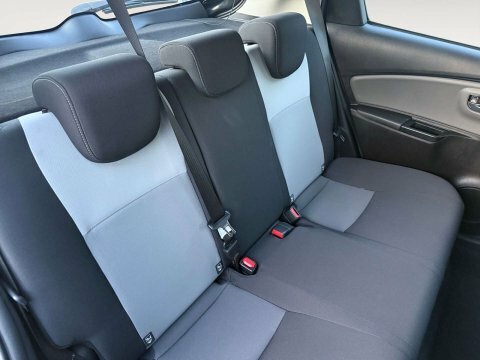 Toyota Yaris Icon Tech Grey #13