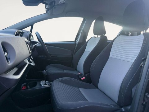 Toyota Yaris Icon Tech Grey #15