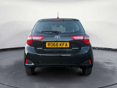 Toyota Yaris 1.5 Yaris Icon Black #4