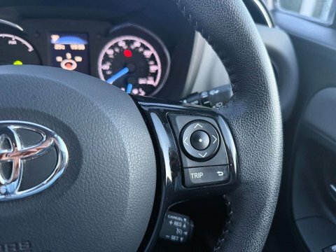 Toyota Yaris Icon Tech Grey #19
