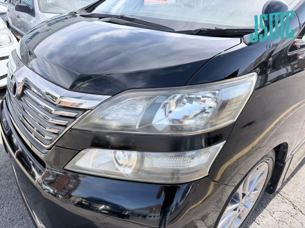 Toyota Vellfire 2011 Black #31