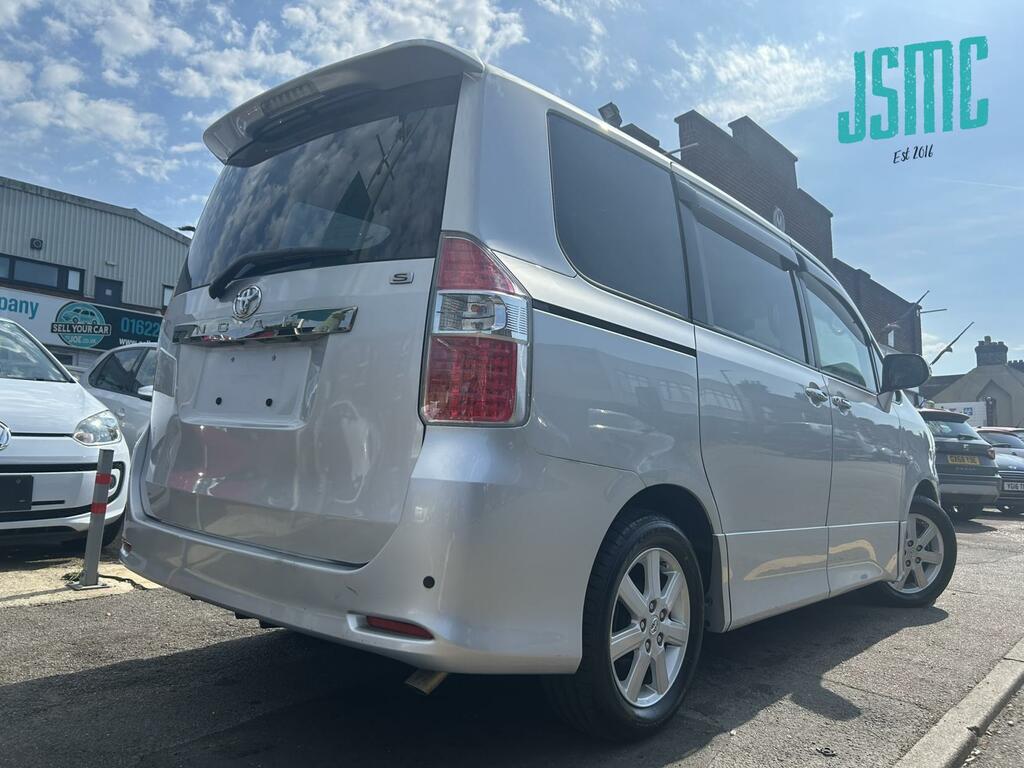Toyota Noah Ptrl 2L Wheelchair Accesible 201060 7Seat, F Purple #26
