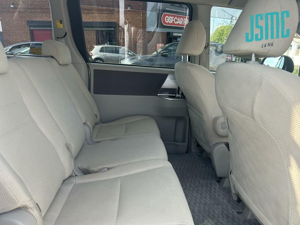 Toyota Noah Ptrl 2L Wheelchair Accesible 201060 7Seat, F Purple #9