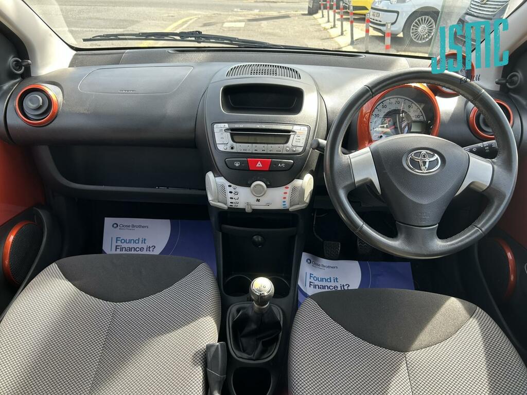 Toyota Aygo 1.0 Vvt-i Fire Hatchback Euro 5 Orange #5
