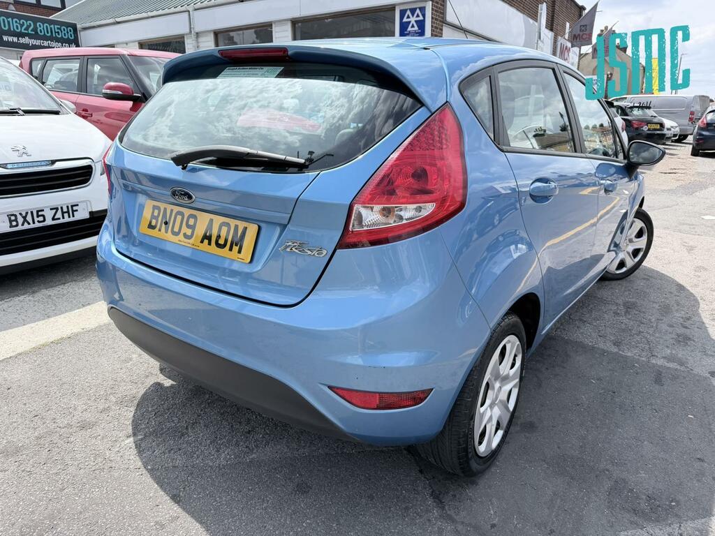 Ford Fiesta 1.25 Style Hatchback 133 G Km Blue #4