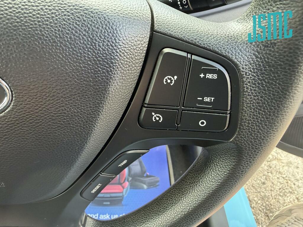 Hyundai I10 1.0 Se 65 Bhp White #15