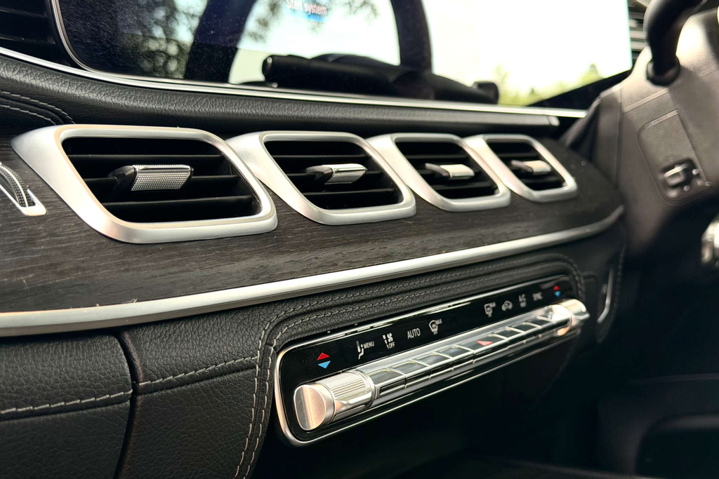 Mercedes-Benz GLE Class Amg Line Grey #22