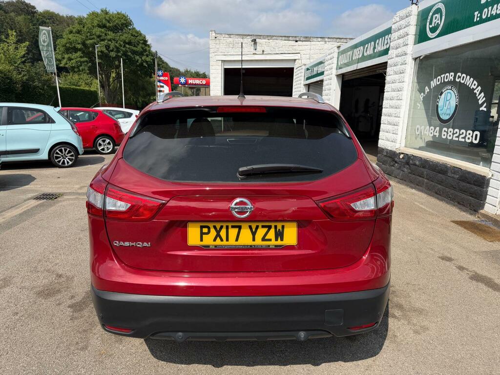 Nissan Qashqai 1.5-dci-n-vision-suv-5dr-diesel-manual-2wd-euro-6- Red #4