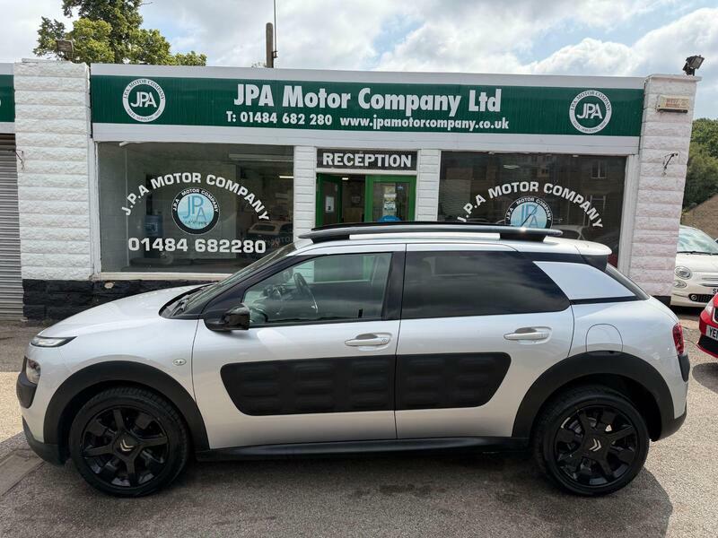 Citroen C4 Cactus 1.6-bluehdi-flair-hatchback-5dr-diesel-manual-euro Silver #2