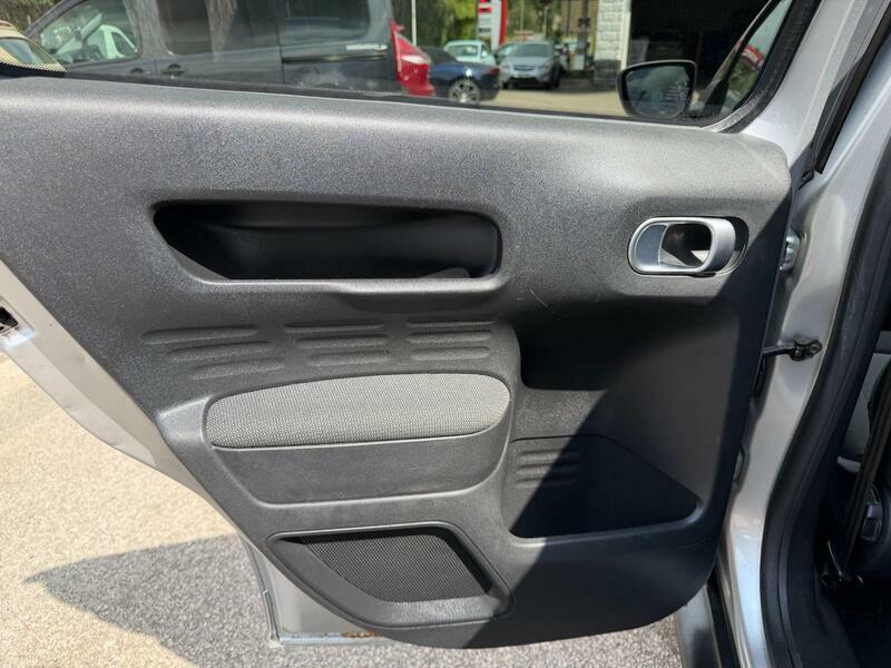 Citroen C4 Cactus Bluehdi Feel 98 Black #22