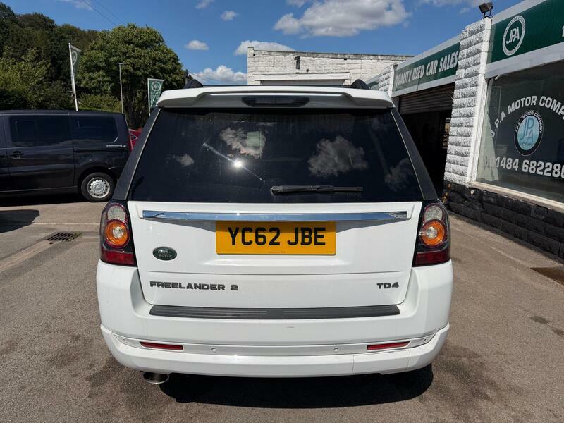Land Rover Freelander 2 2.2-td4-dynamic-suv-5dr-diesel-manual-4wd-euro-5- White #4