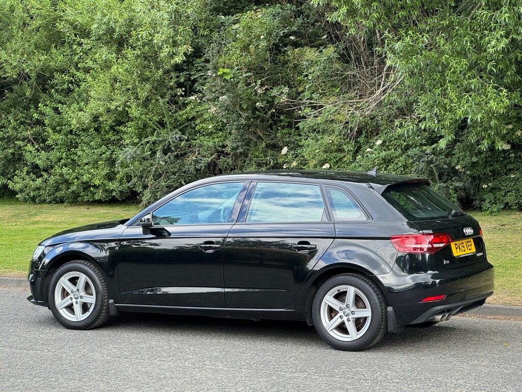 Audi A3 35 Tfsi Se Technik PK19VEP Black #6