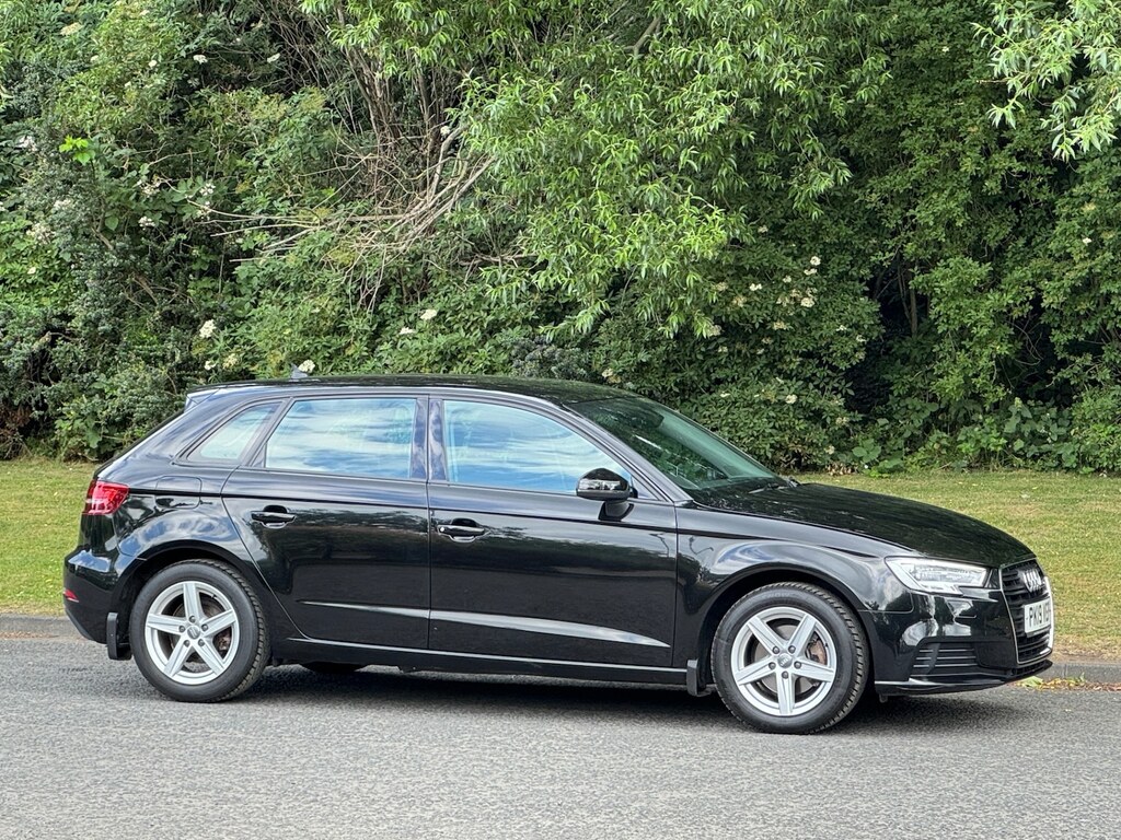 Audi A3 35 Tfsi Se Technik Black