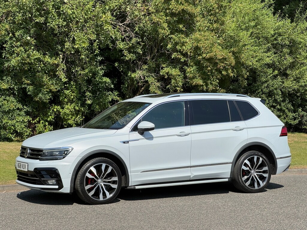 Volkswagen Tiguan Allspace 2.0 Tdi 4Motion R-line Silver #4