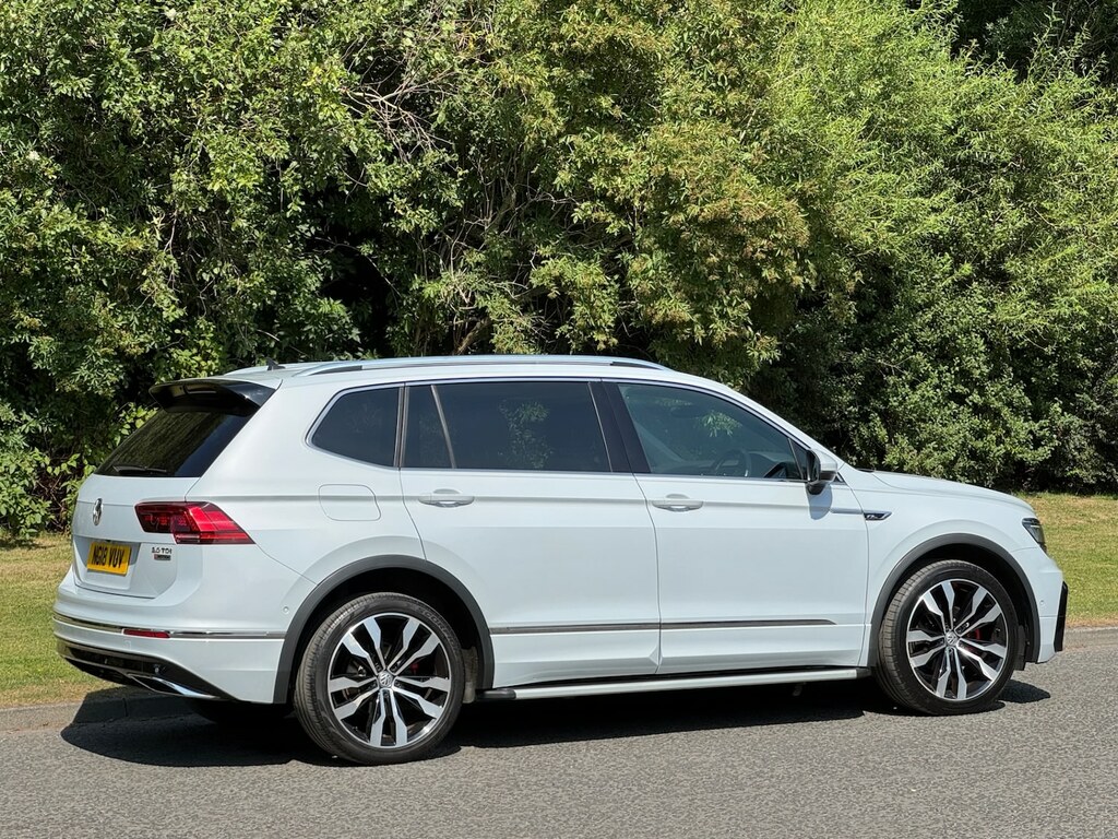 Volkswagen Tiguan Allspace 2.0 Tdi 4Motion R-line Silver #3