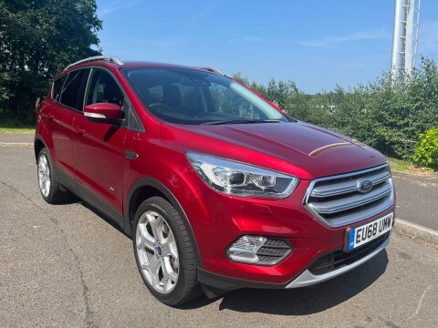 Ford Kuga 1.5T Ecoboost Titanium EU68UMW Red