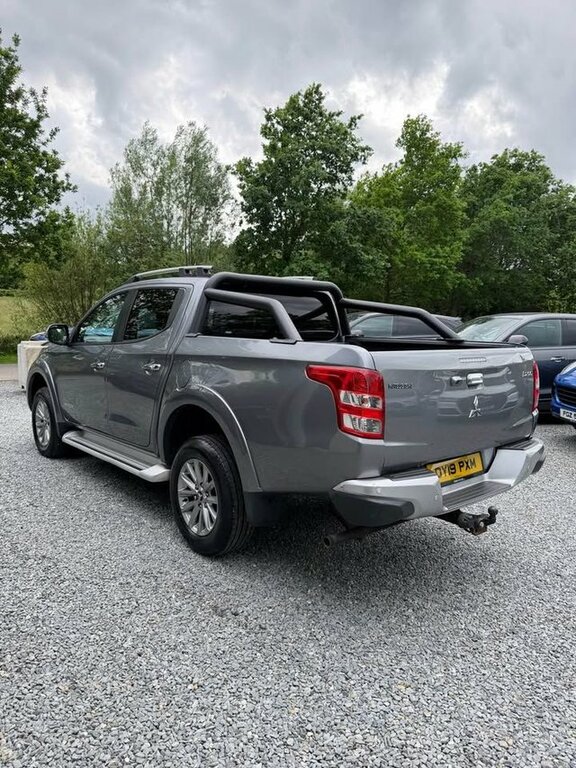 Mitsubishi L200 2019 2.4 Di-d Dc Warrior Pickup Double Cab Die Grey #4