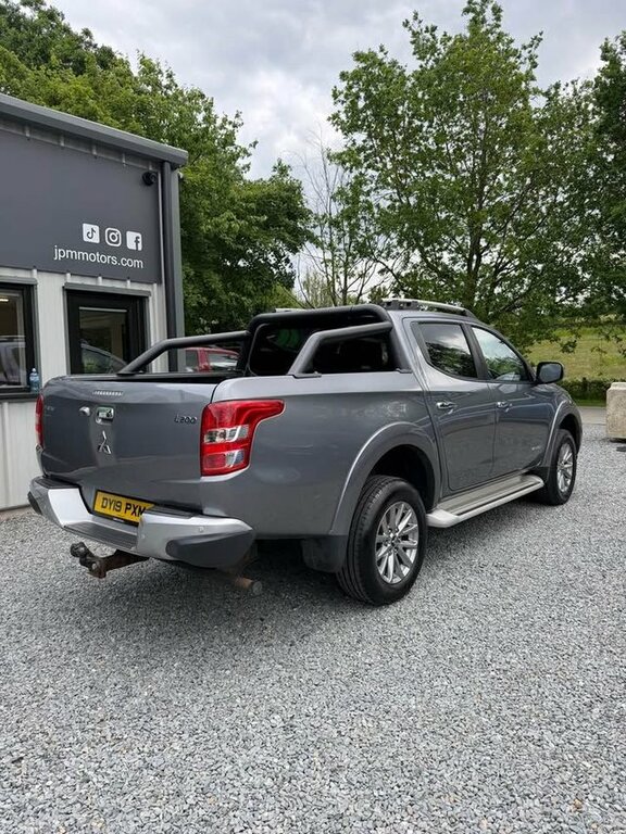 Mitsubishi L200 2019 2.4 Di-d Dc Warrior Pickup Double Cab Die Grey #2