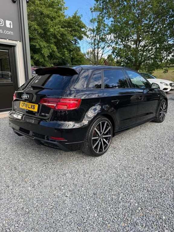 Audi A3 2019 2.0 Tdi 35 Black Edition Sportback CF19LXS Black #2