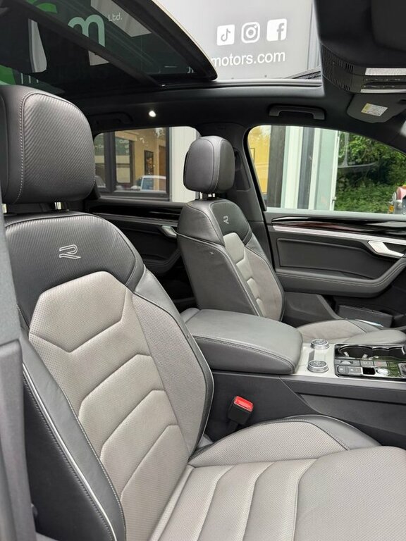 Volkswagen Touareg 2022 3.0 Tdi V6 Black Edition Suv Tiptr FN22PDZ Black #6
