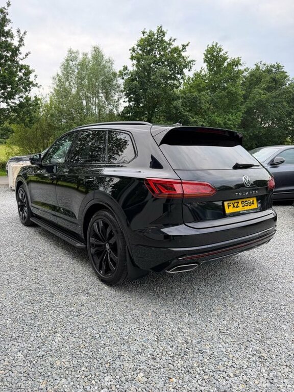 Volkswagen Touareg 2022 3.0 Tdi V6 Black Edition Suv Tiptr FN22PDZ Black #4