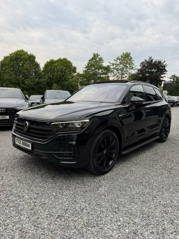 Volkswagen Touareg 2022 3.0 Tdi V6 Black Edition Suv Tiptr FN22PDZ Black #3