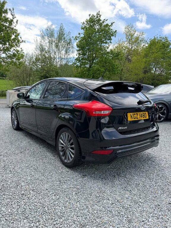 Ford Focus 2018 1.0T Ecoboost St-line Hatchback Ma KGZ1480 Black #4