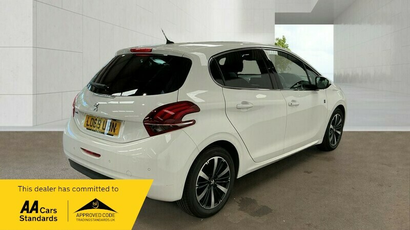 Peugeot 208 S S Tech Edition LO69UBN White #4