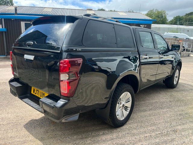 Isuzu D-Max Pickup Black #3