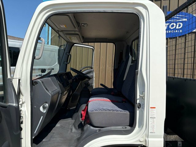 Isuzu Grafter N35.125t Utility Cab White #7