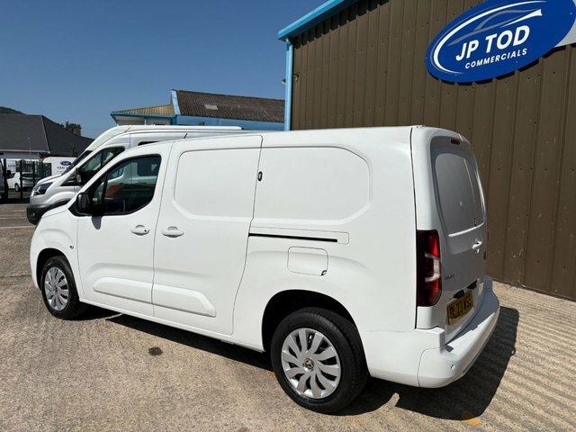 Vauxhall Combo Mpv White #6