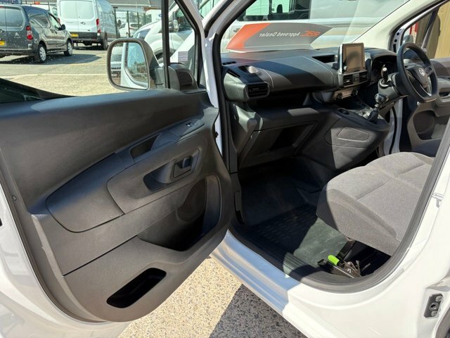 Vauxhall Combo Pro Black #14