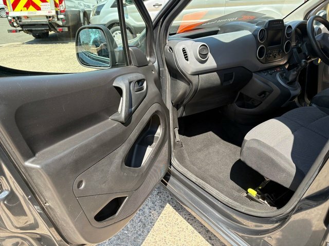 Citroen Berlingo Panel Van White #10