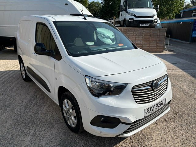 Vauxhall Combo Mpv White #2