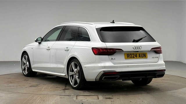 Audi A4 Avant 2024 2.0 Tfsi 40 S Line Estate S Tronic White #3