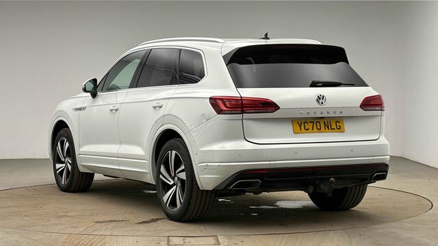 Volkswagen Touareg 2020 3.0 Tdi V6 R-line Tech Suv Tiptron White #3