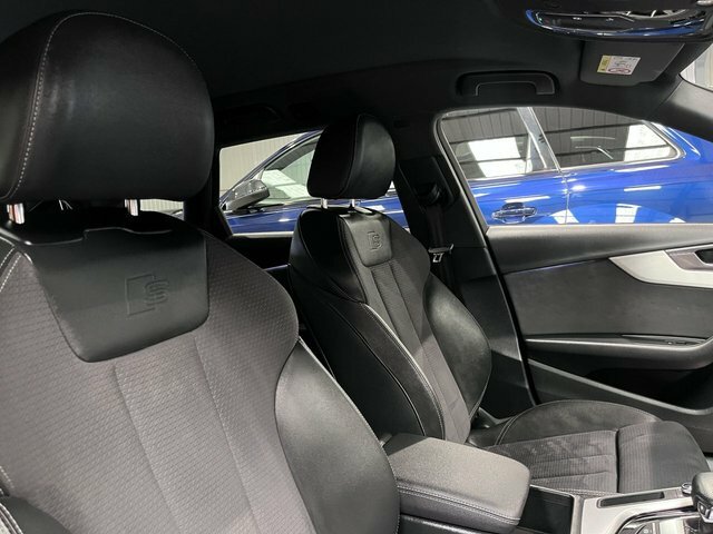 Audi A4 Avant 2024 2.0 Tfsi 40 S Line Estate S Tronic Grey #4