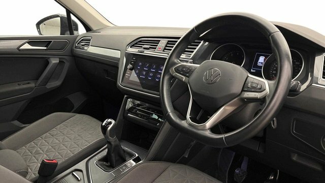 Volkswagen Tiguan Active Tsi #4